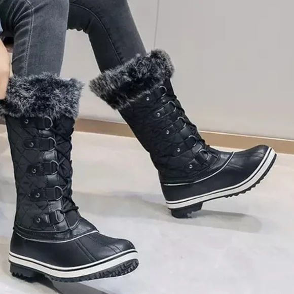 Womens Black Snow Boots Faux Fur Lined Lace Tie Thick Warm Heavyweight - Picture 3 of 9